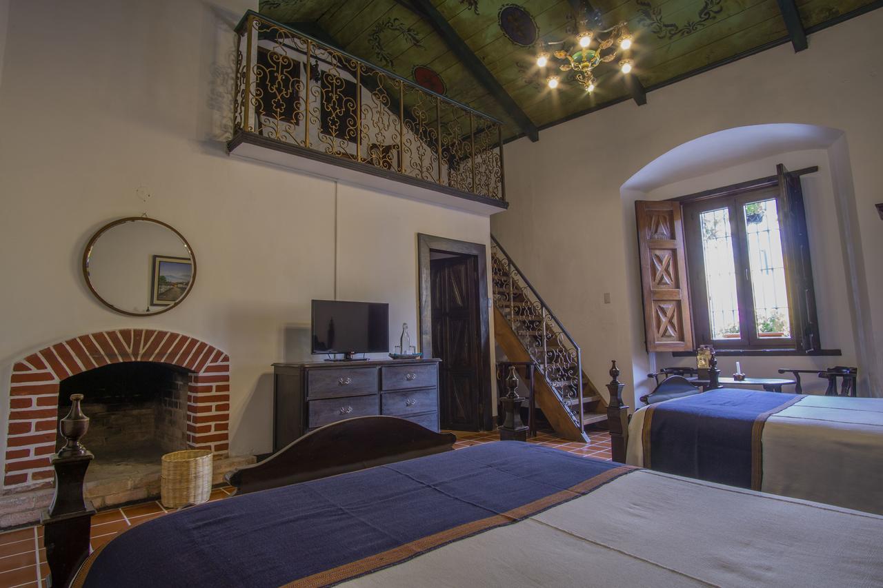 Hotel Posada De Don Rodrigo Antigua Buitenkant foto